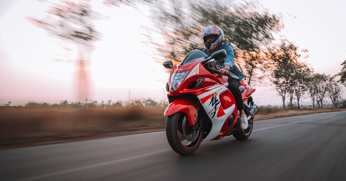 obtenez une assurance moto adaptée à vos besoins ! protégez-vous et votre véhicule avec des couvertures complètes, des tarifs compétitifs et un service client dédié. comparez les offres et trouvez la meilleure assurance moto pour circuler en toute sérénité.