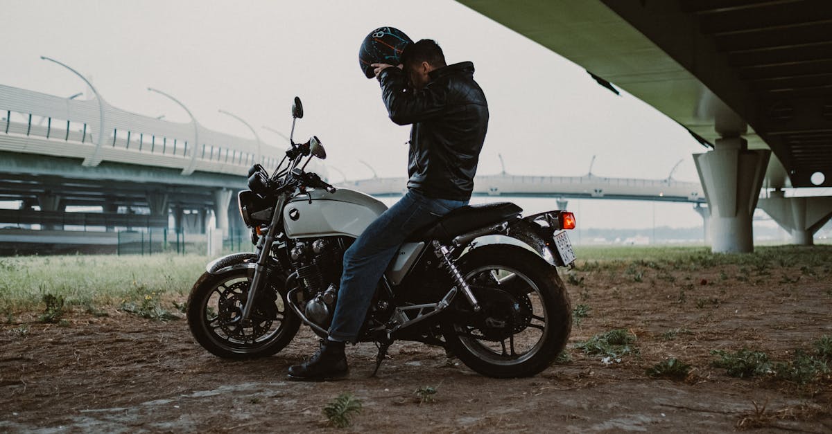 découvrez nos offres d'assurance moto adaptées à vos besoins. protégez votre moto et profitez d'une couverture complète avec des tarifs compétitifs. obtenez votre devis personnalisé en ligne dès aujourd'hui !