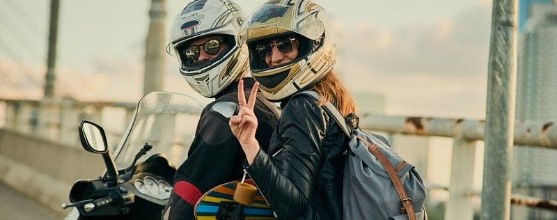 découvrez nos solutions d'assurance pour deux roues adaptées à vos besoins. protégez votre moto ou scooter avec une couverture complète, des tarifs compétitifs et des services sur mesure. assurez votre sécurité et celle de votre véhicule aujourd'hui.