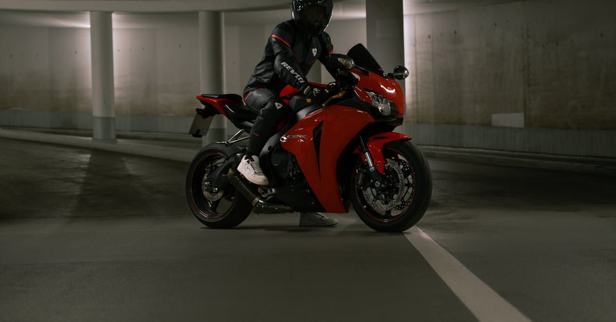 assurez votre moto avec notre assurance adaptée à vos besoins. profitez d'une couverture complète, de prix compétitifs et d'un service client réactif pour rouler en toute sérénité.