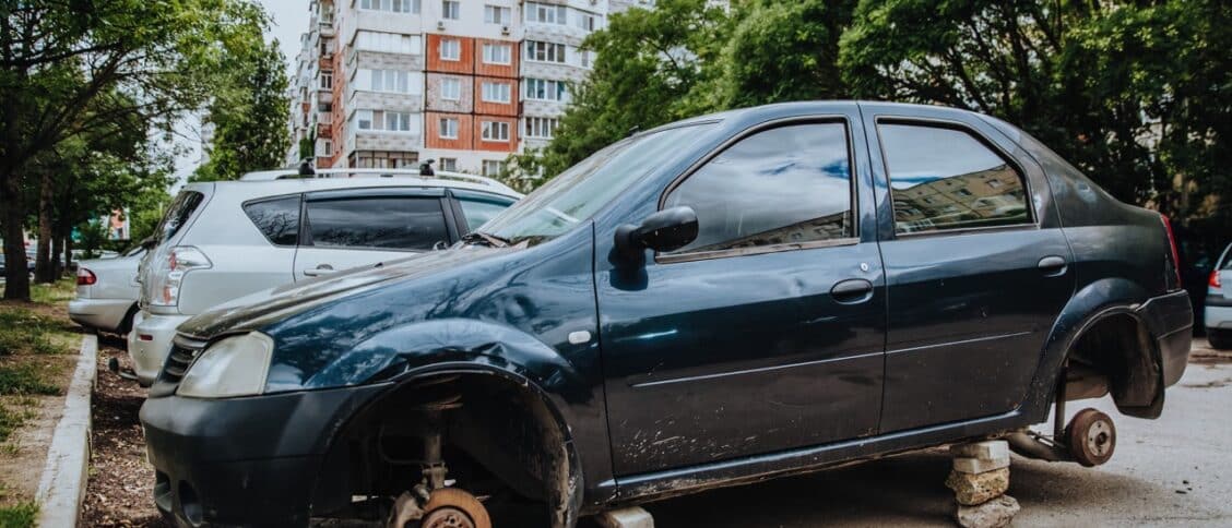 découvrez notre guide complet sur l'assurance des roues. apprenez comment protéger vos roues contre les dommages et les vols, et trouvez des conseils pour choisir la meilleure couverture adaptée à vos besoins. assurez-vous que vos déplacements restent sereins et protégés!