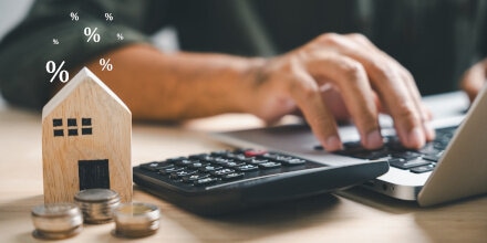 découvrez comment réaliser des économies sur vos assurances grâce à nos conseils pratiques et astuces. comparez les offres, optimisez vos garanties et réduisez vos primes tout en protégeant ce qui compte le plus pour vous.
