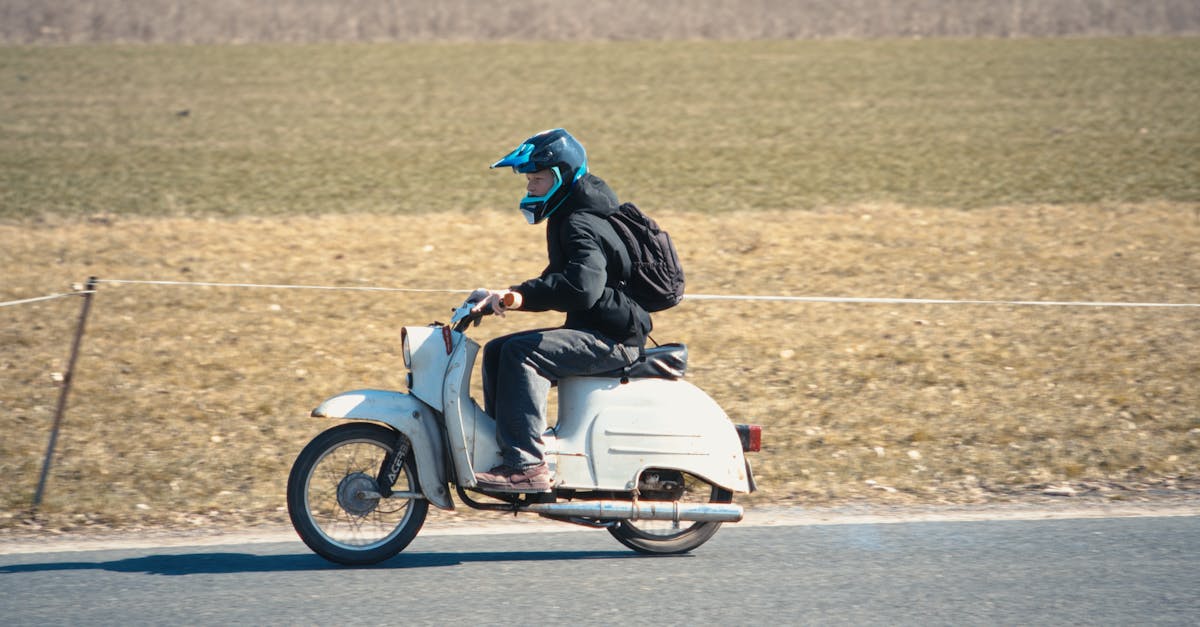 découvrez notre service d'assistance moto, conçu pour vous dépanner rapidement en cas de panne ou d'accident. profitez d'une couverture fiable et d'une équipe d'experts disponible 24/7 pour vous remettre en route en toute sécurité.