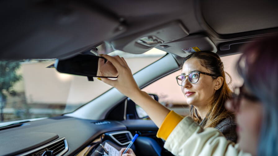 découvrez ornikar, votre solution d'assurance auto adaptée à votre budget et à vos besoins. profitez d'une couverture complète, d'une gestion simplifiée en ligne et d'un service client à l'écoute. protégez votre véhicule avec des garanties flexibles et un prix compétitif.