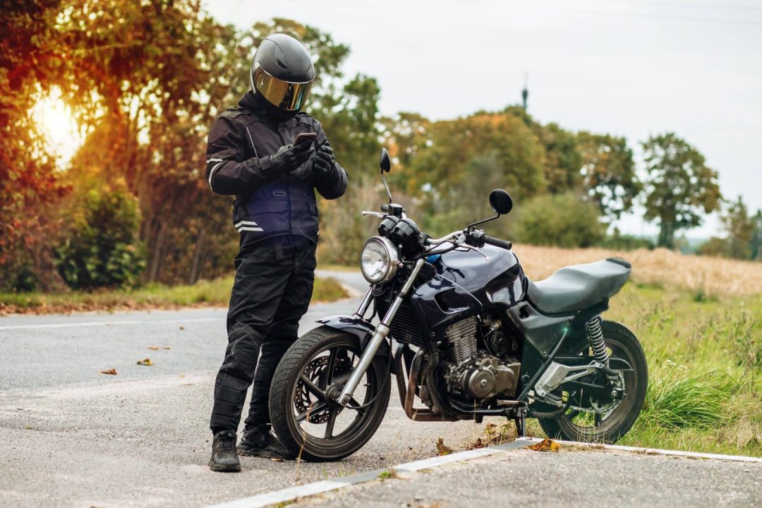 découvrez notre assurance moto a2 spécialement conçue pour les jeunes conducteurs. profitez d'une couverture adaptée à vos besoins, des tarifs compétitifs et des options flexibles pour rouler en toute sérénité. obtenez un devis en ligne facile et rapide !