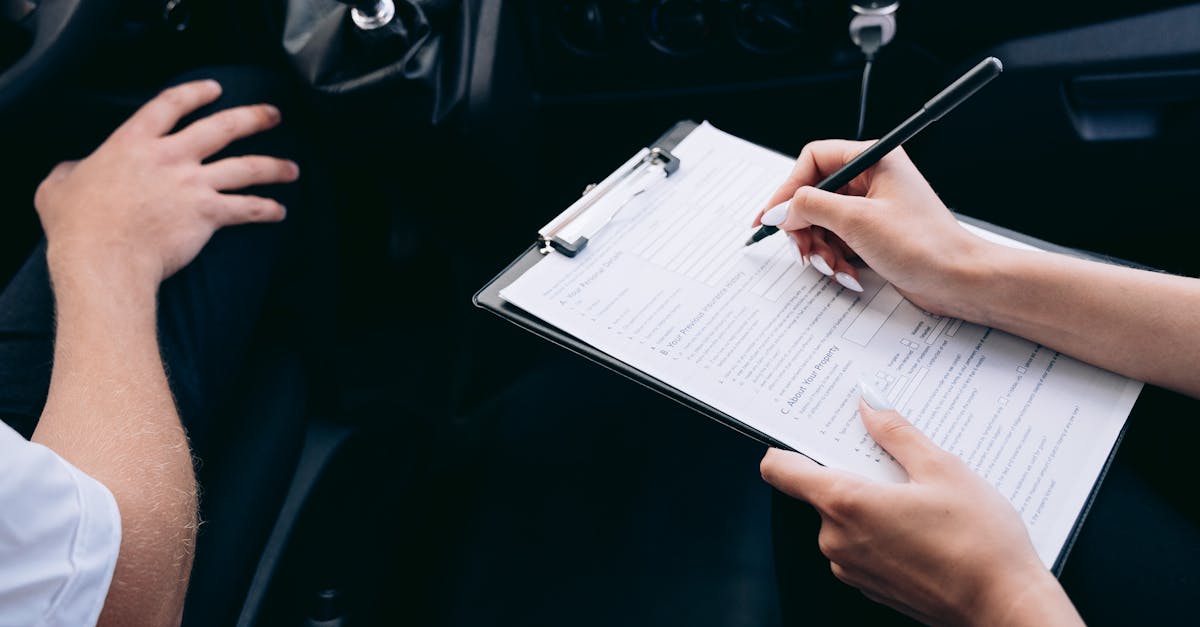 découvrez comment un courtier en assurance automobile peut vous aider à trouver les meilleures offres adaptées à vos besoins. comparez les polices, bénéficiez de conseils d'experts et assurez votre véhicule en toute sérénité.